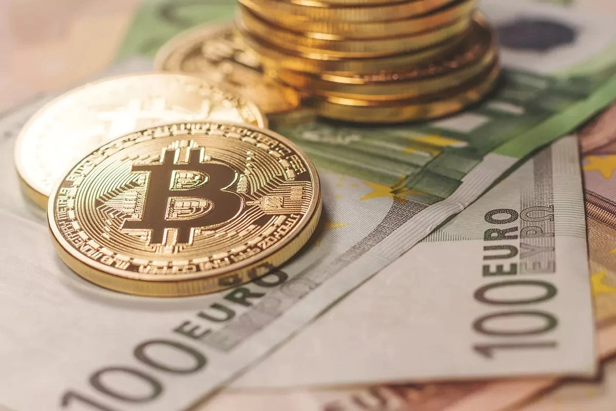 Bitcoin alcanza un nuevo máximo histórico y supera los $60,000 dólares