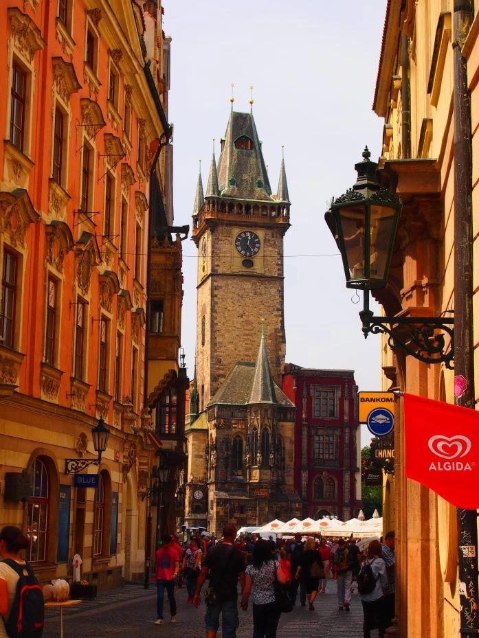 Descubre la mágica Praga: La Ciudad de las Mil Torres
