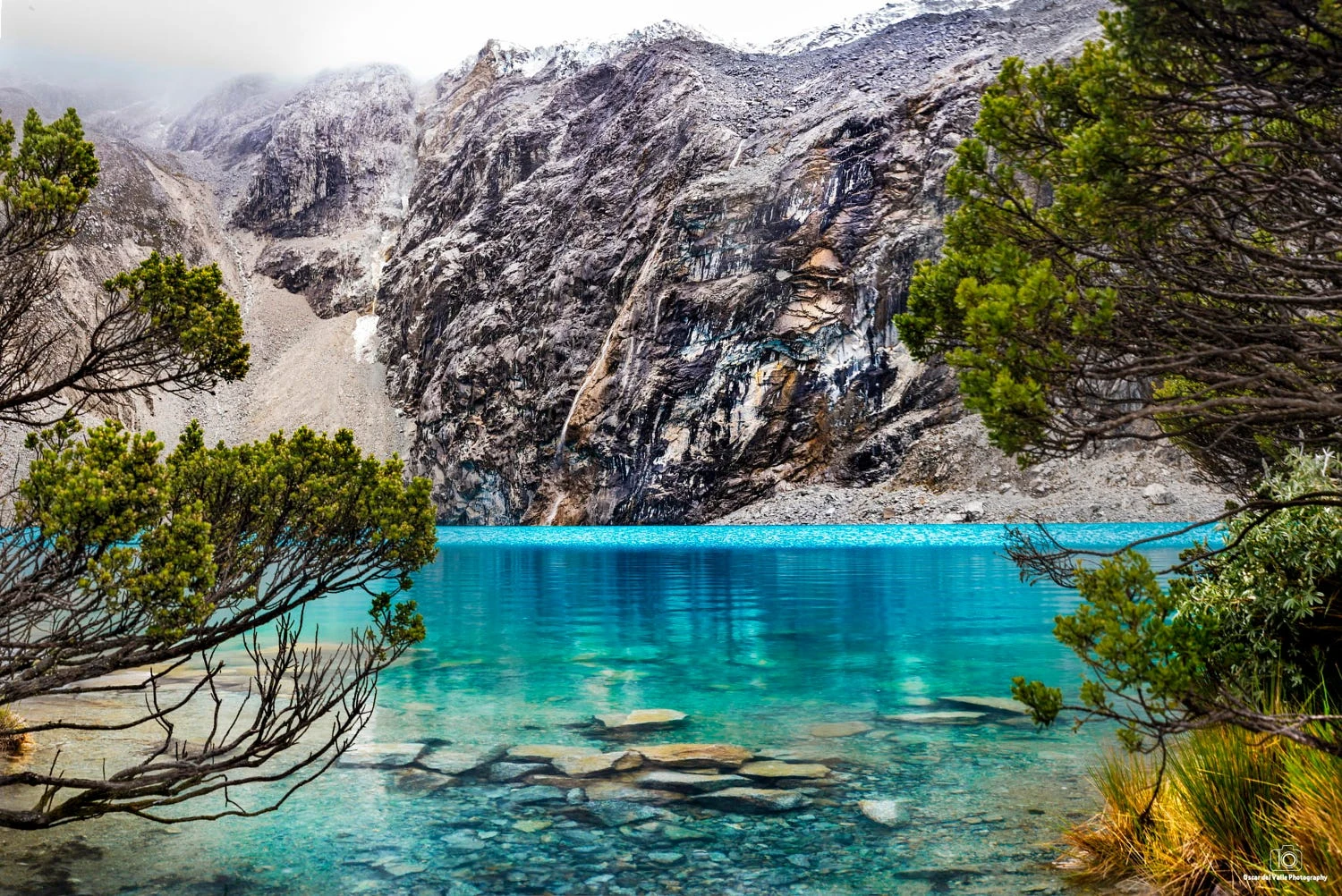 Descubre la belleza natural de la Laguna 69 en Perú