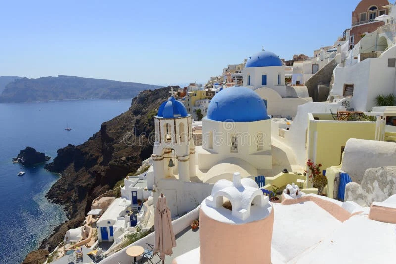 Santorini: el paraíso azul y blanco en el Mar Egeo