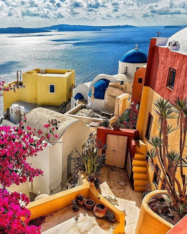 Santorini: un paraíso en el corazón del Egeo