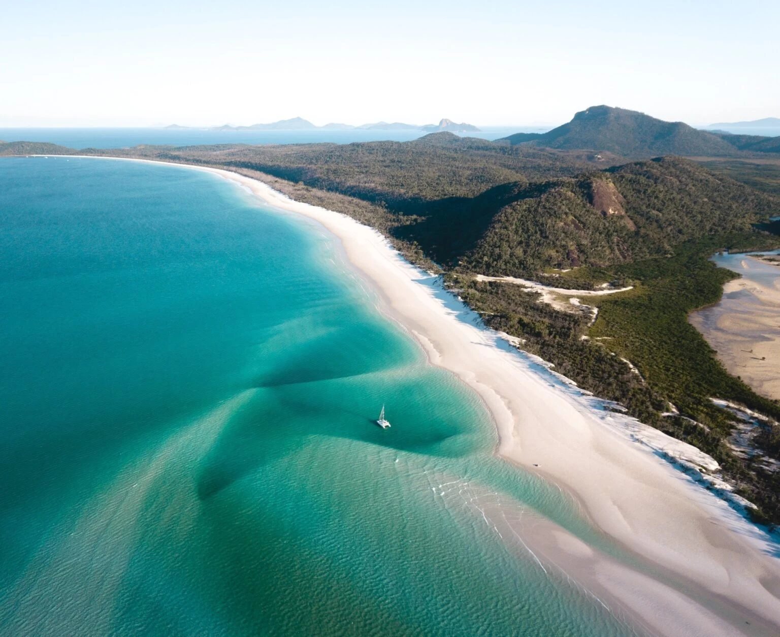 La belleza natural de la playa de Whitehaven en Australia
