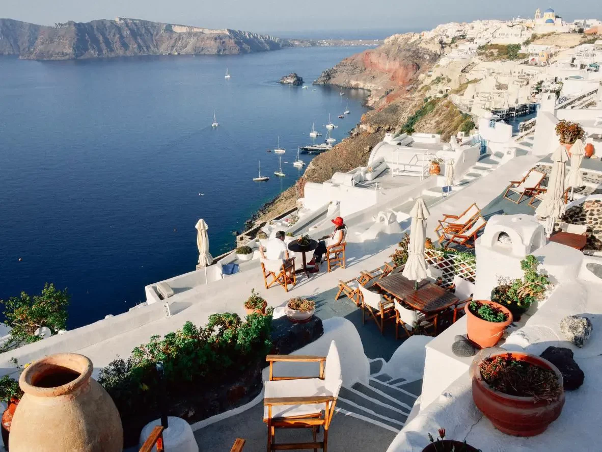 Descubre la belleza de Santorini: el paraíso en el mar Egeo