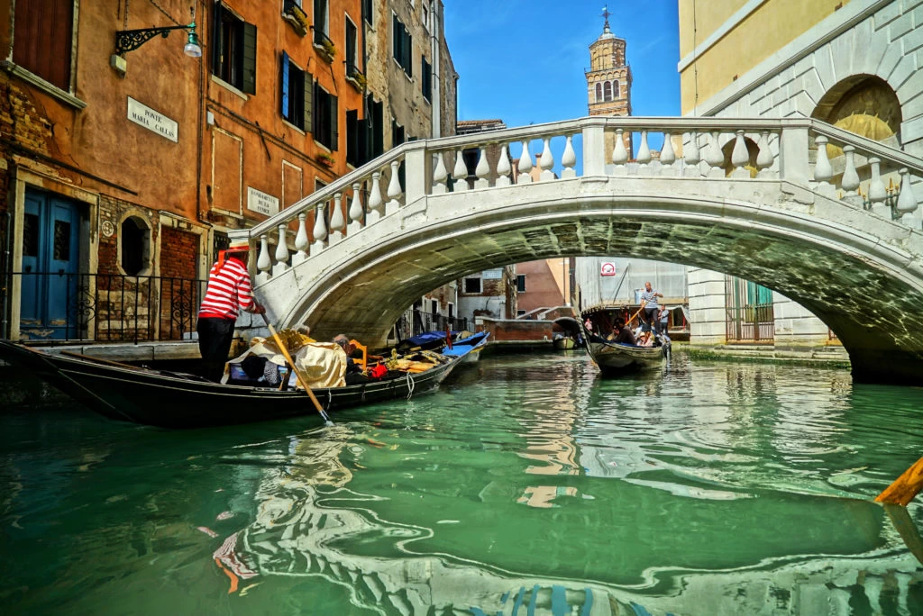 Descubre la mágica Venecia: una joya en el corazón de Italia