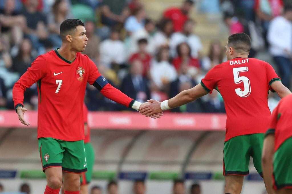 Portugal vs Chile: ¿Qué Esperar en el Amistoso Pre-World Cup?