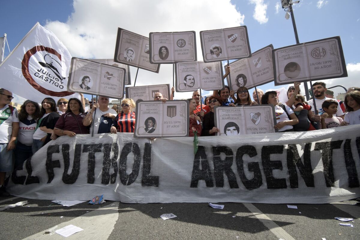 ¿Cómo la AFA enfrenta el legado del terrorismo en el fútbol argentino?